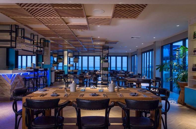Stunning Sea views, creative craft cocktails and modern stylish Gastro Pub dishes. Gaze out over ... Cape Sienna Phuket Gourmet Hotel & Villas Phuket