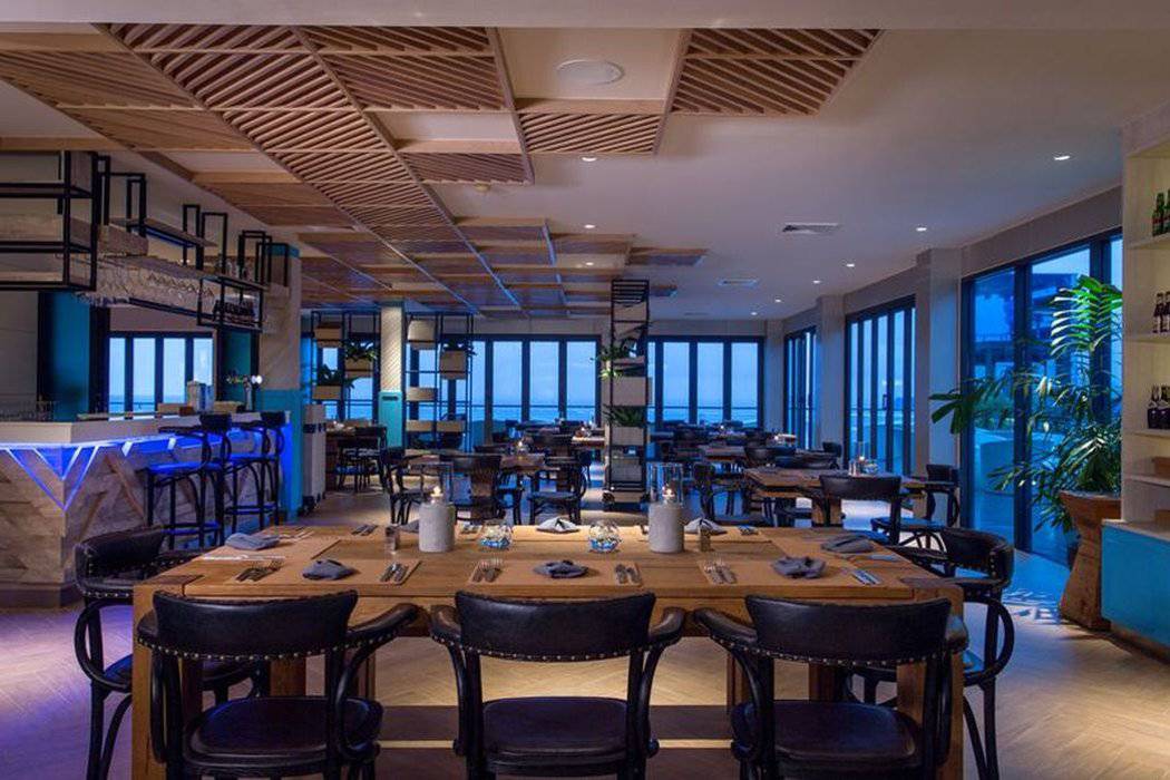 Vanilla sky bar & gastro pub Cape Sienna Phuket Gourmet Hotel & Villas