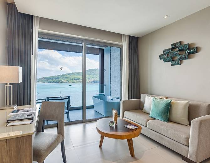 SEA VIEW DELUXE ROOMS Cape Sienna Phuket Gourmet Hotel & Villas Phuket