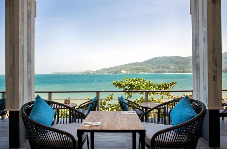 SIENNA ROCKS CAFÉ & POOL CLUB BY THE SEA Cape Sienna Phuket Gourmet Hotel & Villas Phuket