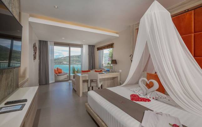 SEA VIEW HONEYMOON SUITES Cape Sienna Phuket Gourmet Hotel & Villas Phuket