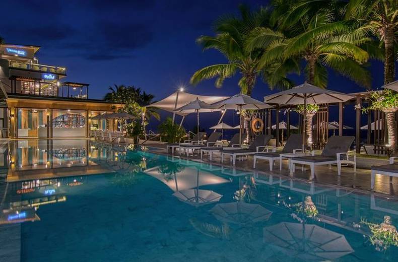 THE POOLSIDE BAR & RESTAURANT Cape Sienna Phuket Gourmet Hotel & Villas Phuket