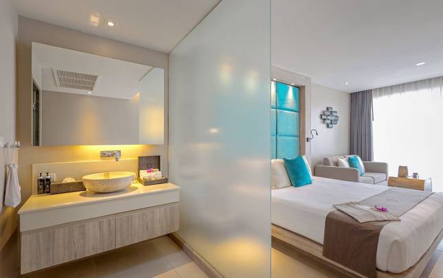 SEA VIEW DELUXE ROOMS Cape Sienna Phuket Gourmet Hotel & Villas Phuket