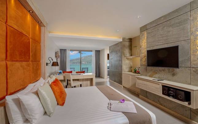 SEA VIEW JACUZZI JUNIOR SUITES Cape Sienna Phuket Gourmet Hotel & Villas Phuket