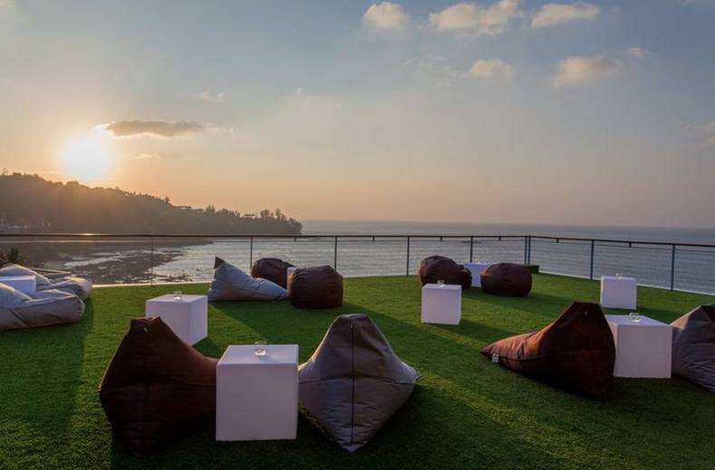 VANILLA SKY BAR & GASTRO PUB Cape Sienna Phuket Gourmet Hotel & Villas Phuket