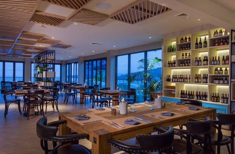 VANILLA SKY BAR & GASTRO PUB Cape Sienna Phuket Gourmet Hotel & Villas Phuket