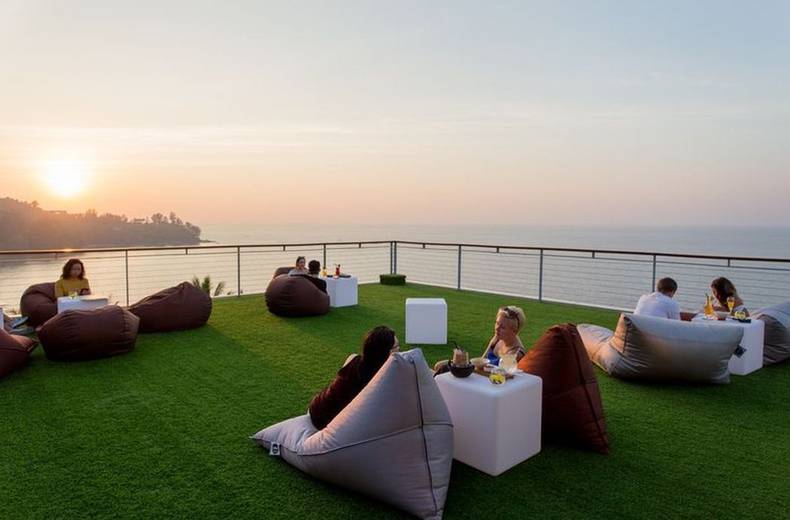 VANILLA SKY BAR & GASTRO PUB Cape Sienna Phuket Gourmet Hotel & Villas Phuket