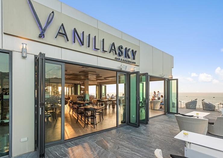 VANILLA SKY BAR & GASTRO PUB Cape Sienna Phuket Gourmet Hotel & Villas VANILLA SKY BAR & GASTRO PUB Cape Sienna Phuket Gourmet Hotel & Villas