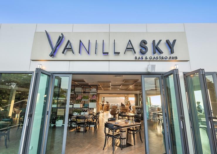 VANILLA SKY BAR & GASTRO PUB Cape Sienna Phuket Gourmet Hotel & Villas VANILLA SKY BAR & GASTRO PUB Cape Sienna Phuket Gourmet Hotel & Villas