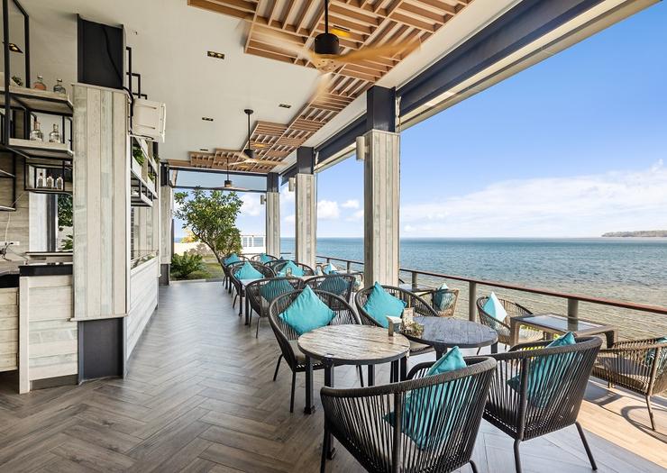 SIENNA ROCKS CAFÉ & POOL CLUB BY THE SEA Cape Sienna Phuket Gourmet Hotel & Villas SIENNA ROCKS CAFÉ & POOL CLUB BY THE SEA Cape Sienna Phuket Gourmet Hotel & Villas