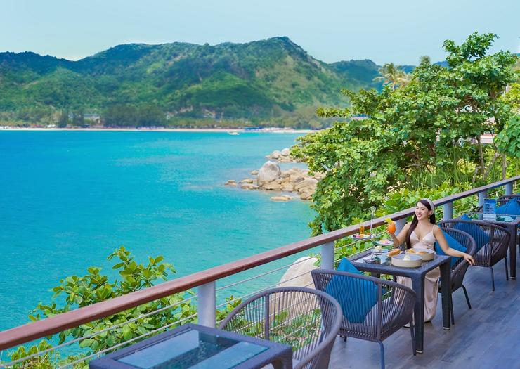 SIENNA ROCKS CAFÉ & POOL CLUB BY THE SEA Cape Sienna Phuket Gourmet Hotel & Villas SIENNA ROCKS CAFÉ & POOL CLUB BY THE SEA Cape Sienna Phuket Gourmet Hotel & Villas
