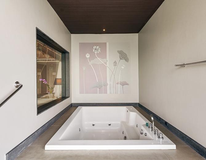 SEA VIEW JACUZZI ROMANCE SUITE Cape Sienna Phuket Gourmet Hotel & Villas SEA VIEW JACUZZI ROMANCE SUITE Cape Sienna Phuket Gourmet Hotel & Villas