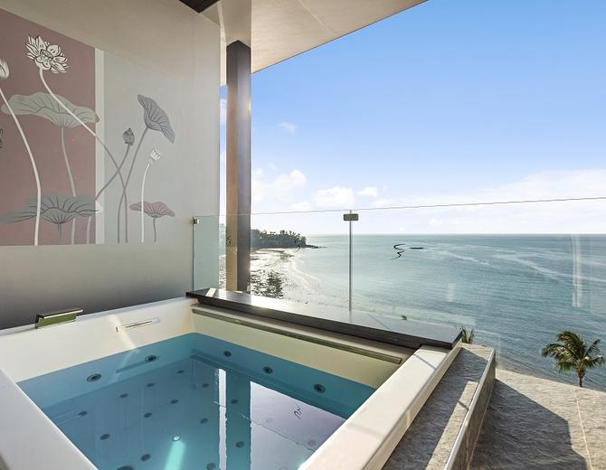 SEA VIEW JACUZZI GRAND SUITE Cape Sienna Phuket Gourmet Hotel & Villas SEA VIEW JACUZZI GRAND SUITE Cape Sienna Phuket Gourmet Hotel & Villas